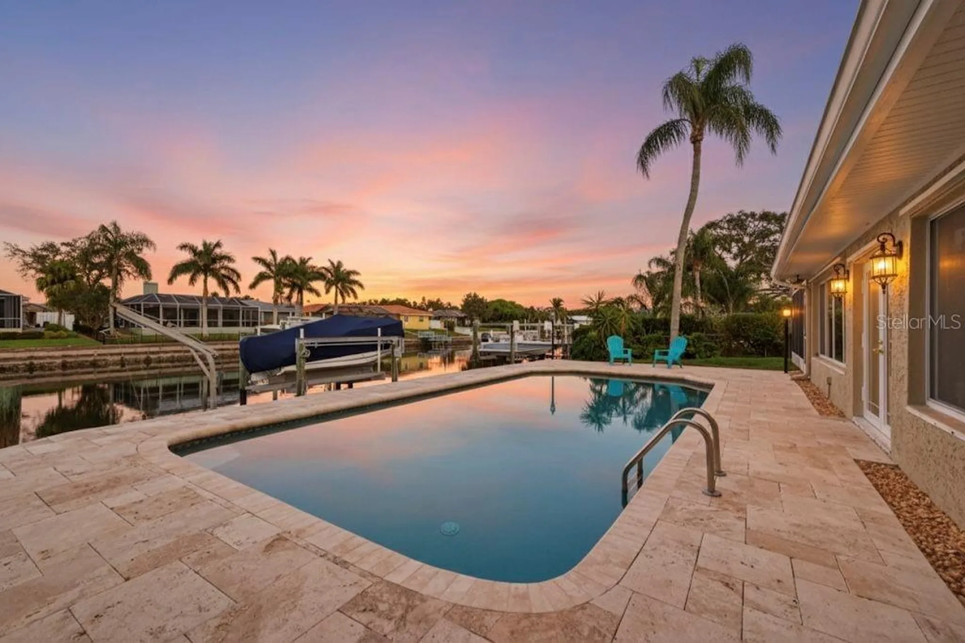 1963 Tanglewood Drive NE St Petersburg FL 33702