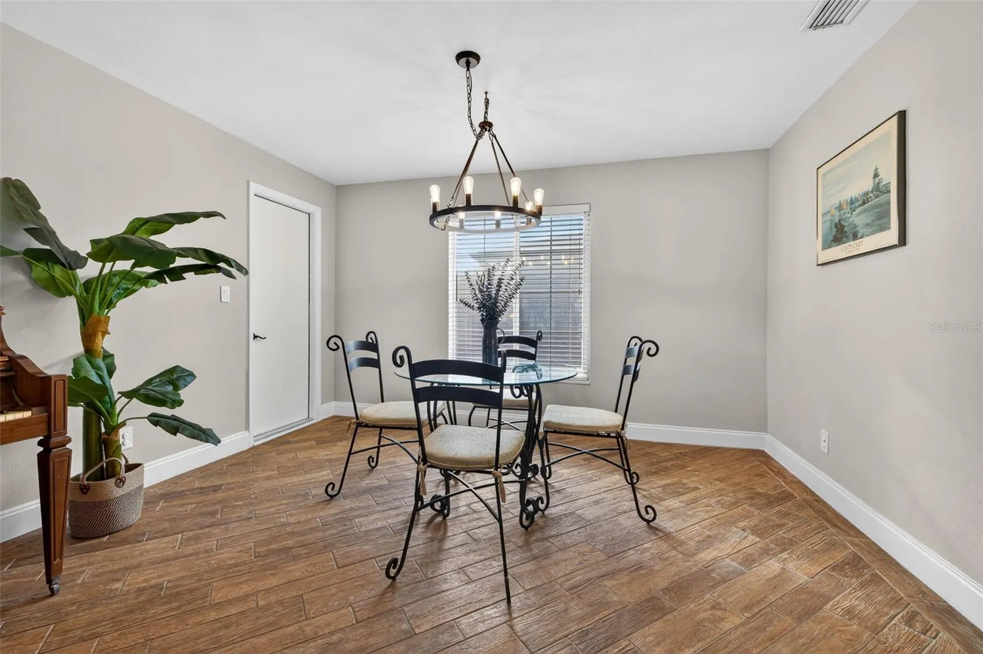 1963 Tanglewood Drive NE St Petersburg FL 33702