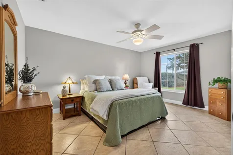 1963 Tanglewood Drive NE St Petersburg FL 33702