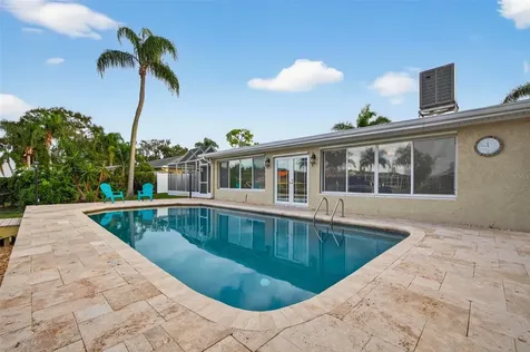 1963 Tanglewood Drive NE St Petersburg FL 33702