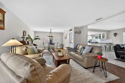 1963 Tanglewood Drive NE St Petersburg FL 33702