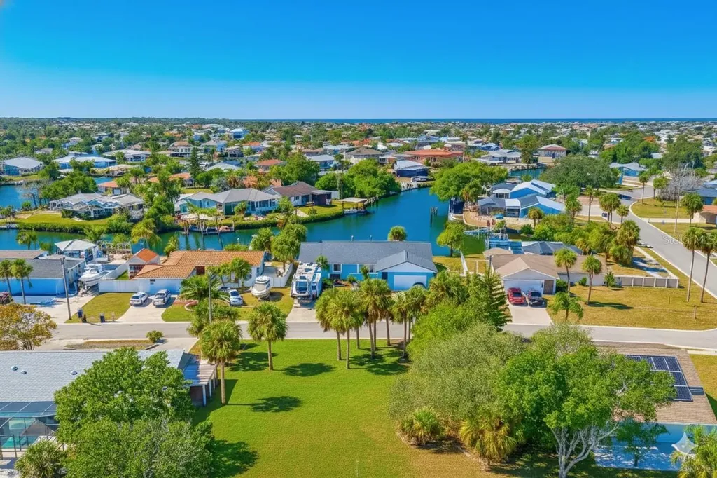 6225 Flamingo Drive Apollo Beach FL 33572