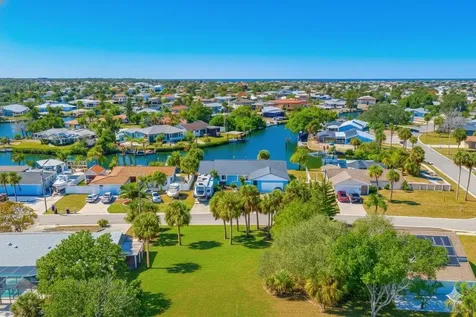 6225 Flamingo Drive Apollo Beach FL 33572