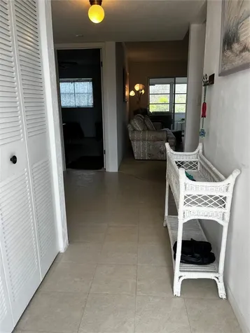 9815 47th Avenue N St Petersburg FL 33708