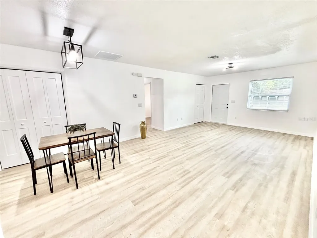 1516 Avenue D NE Winter Haven FL 33881