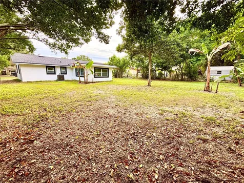 1516 Avenue D NE Winter Haven FL 33881
