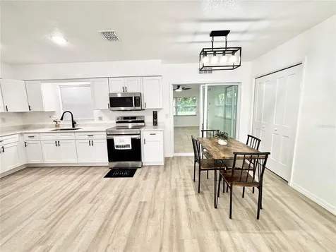 1516 Avenue D NE Winter Haven FL 33881