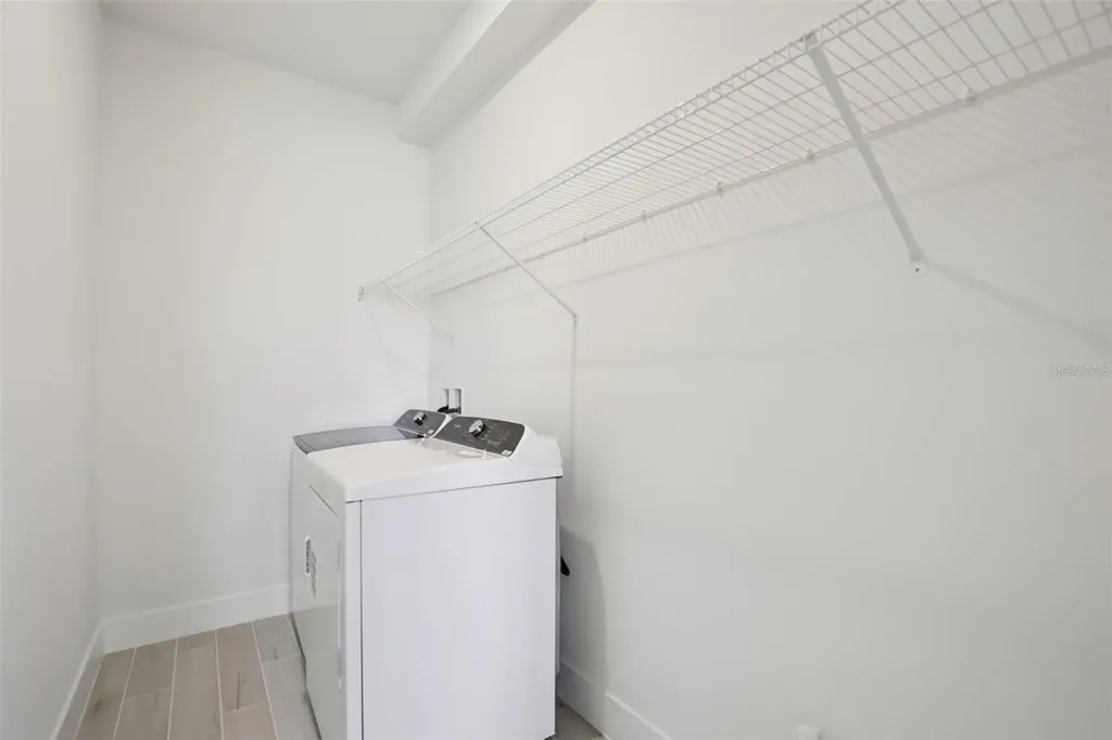 148 Shady Edge Loop Nokomis FL 34275