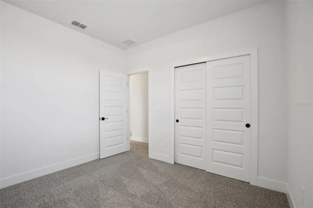 148 Shady Edge Loop Nokomis FL 34275
