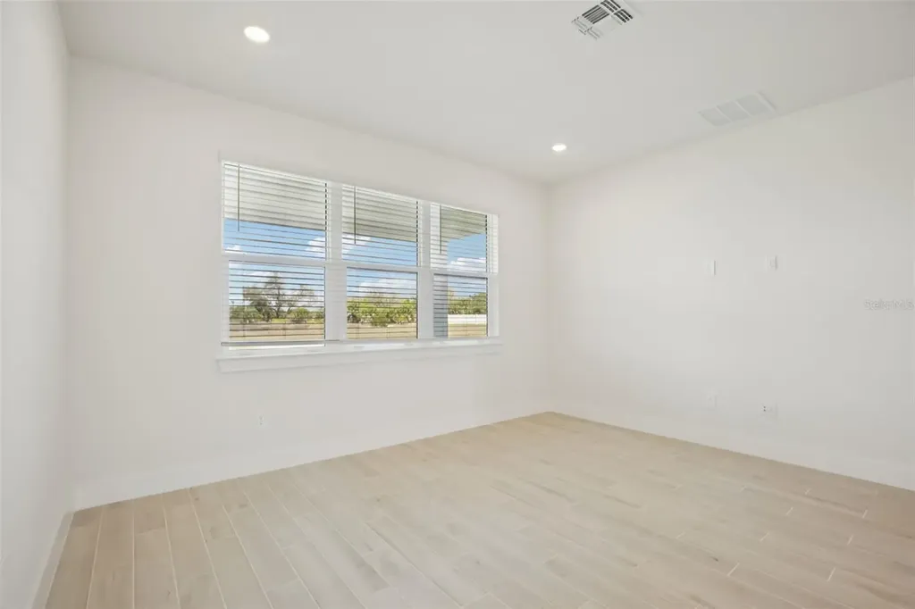148 Shady Edge Loop Nokomis FL 34275