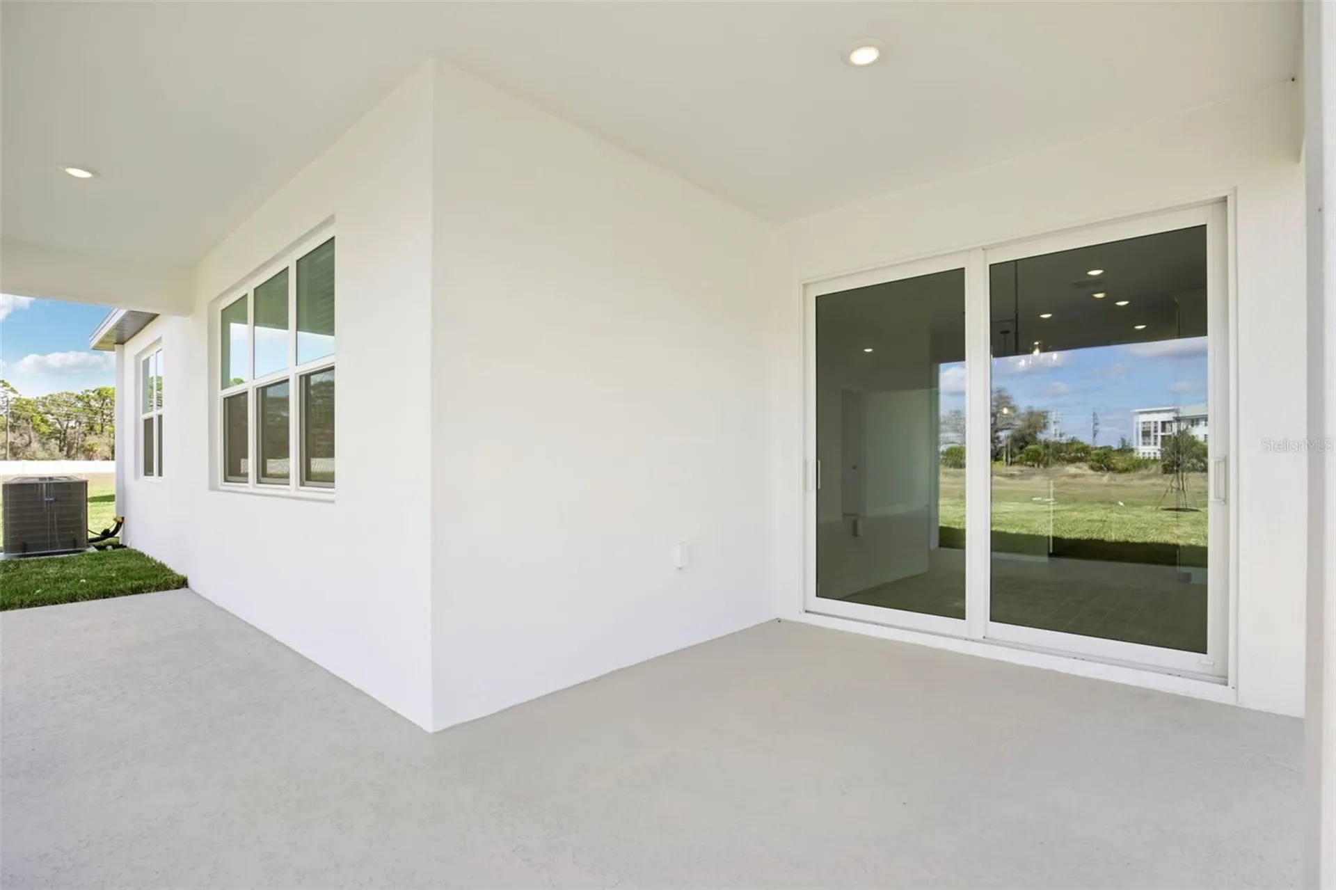 148 Shady Edge Loop Nokomis FL 34275
