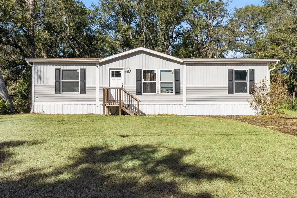 231 Tropic Avenue Satsuma FL 32189