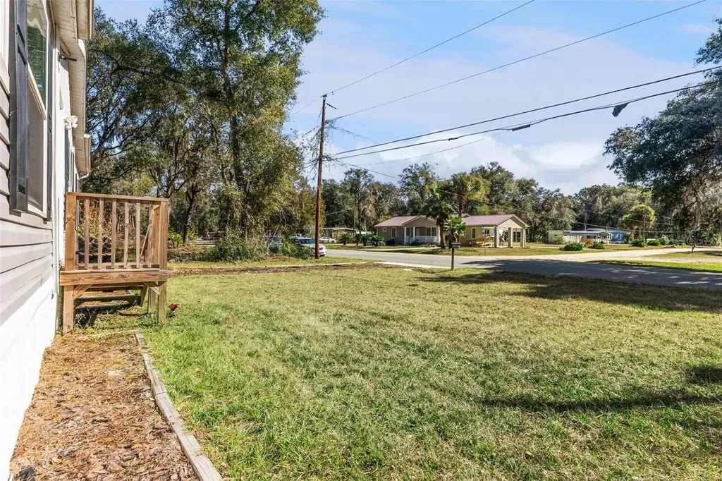 231 Tropic Avenue Satsuma FL 32189