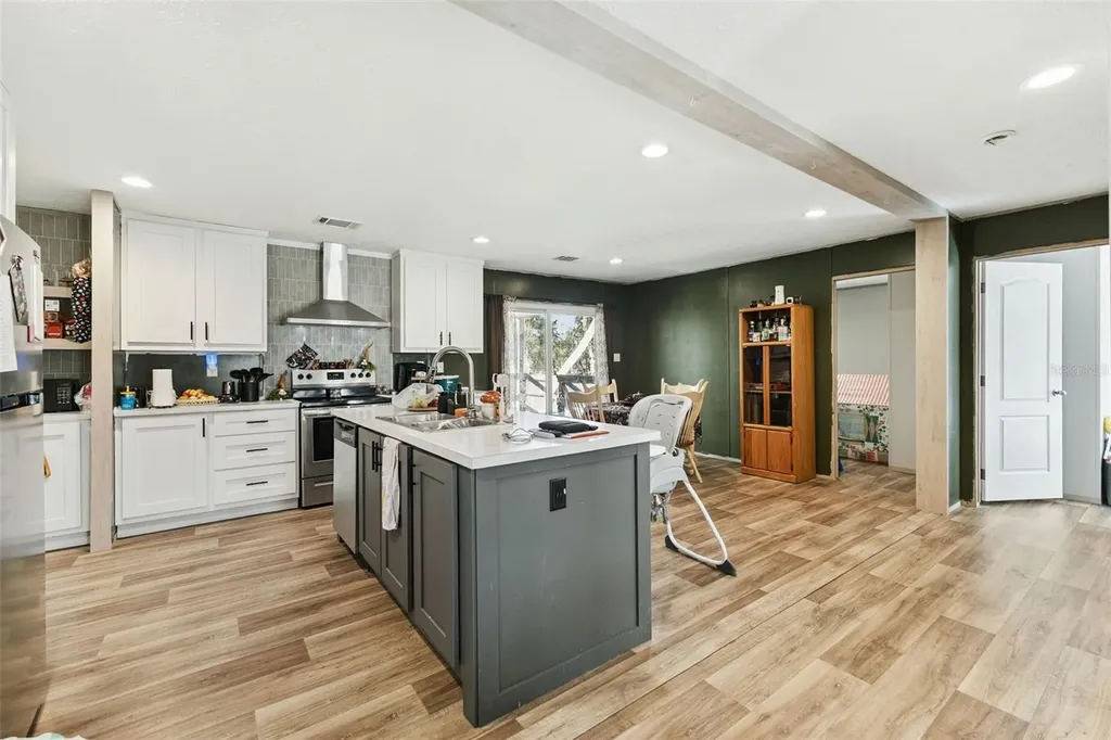 231 Tropic Avenue Satsuma FL 32189