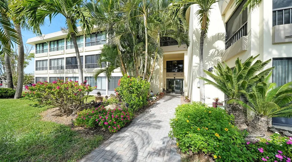 101 Whispering Sands Drive Sarasota FL 34242