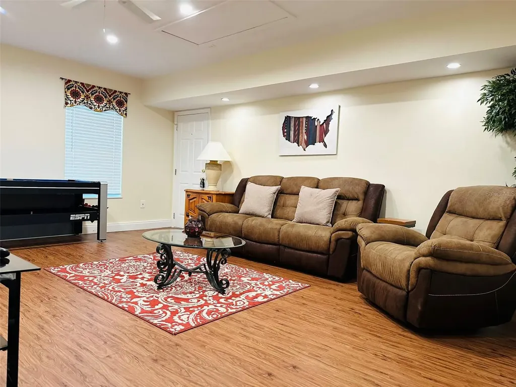 1049 Lake Berkley Drive Kissimmee FL 34746