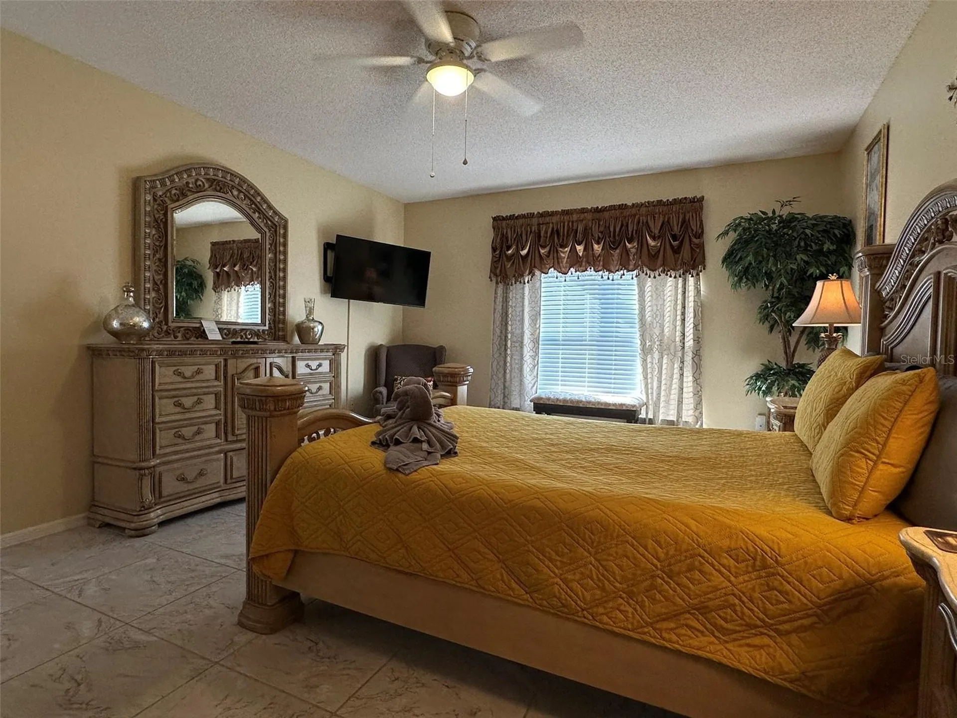 1049 Lake Berkley Drive Kissimmee FL 34746