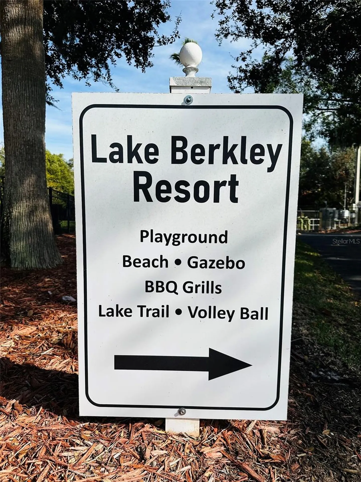 1049 Lake Berkley Drive Kissimmee FL 34746
