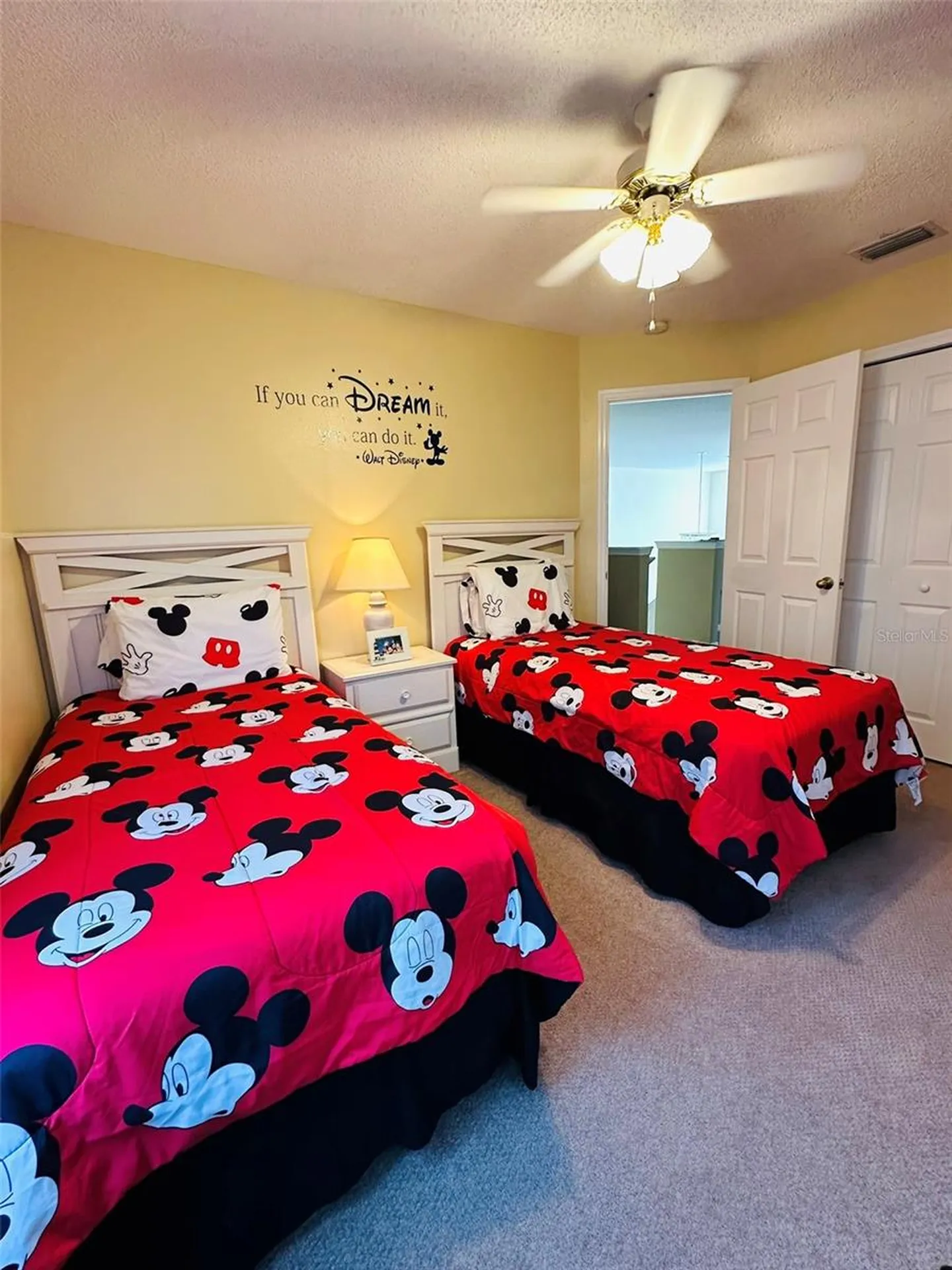 1049 Lake Berkley Drive Kissimmee FL 34746