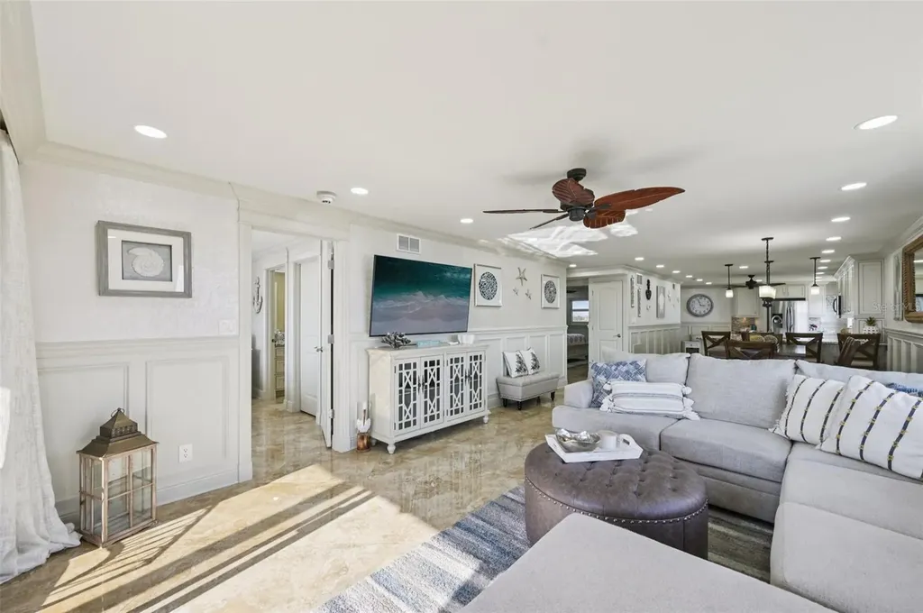 5770 Midnight Pass Road Sarasota FL 34242