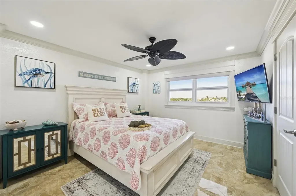5770 Midnight Pass Road Sarasota FL 34242