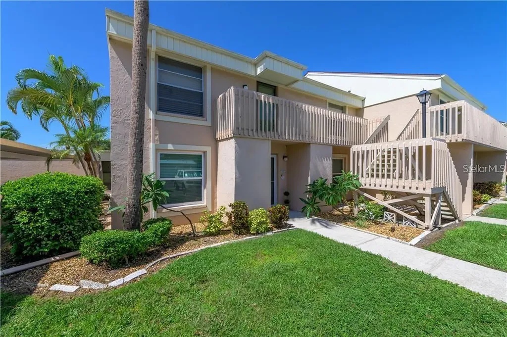 5920 7th Avenue W Bradenton FL 34209