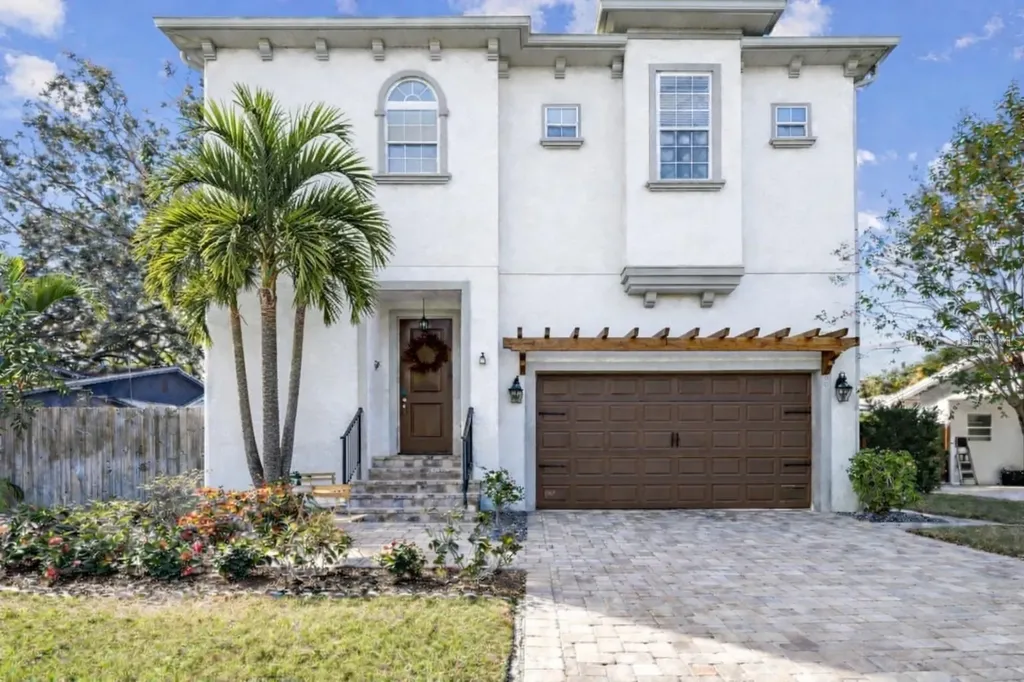 2808 W Pearl Avenue Tampa FL 33611