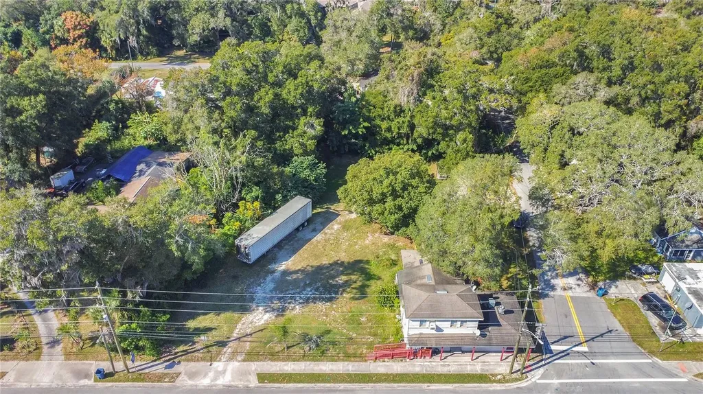 4930 Us Highway 17 De Leon Springs FL 32130