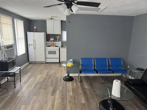 4930 Us Highway 17 De Leon Springs FL 32130
