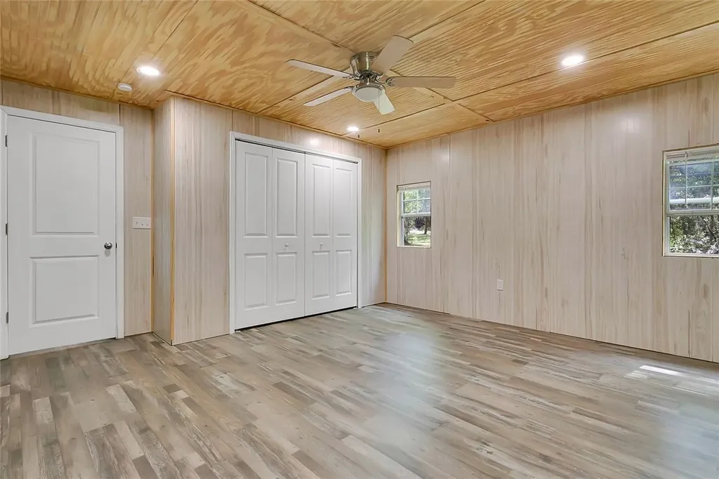 1801 W Highway 329 Citra FL 32113