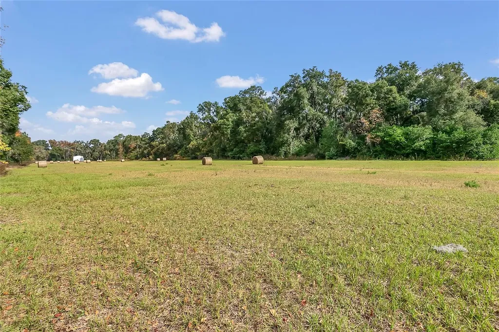 1801 W Highway 329 Citra FL 32113