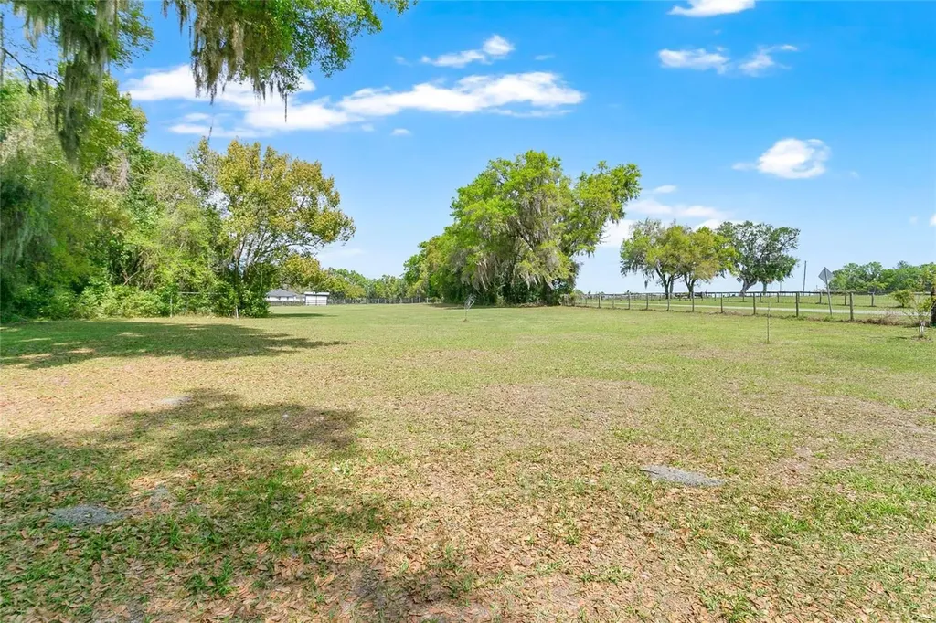 1801 W Highway 329 Citra FL 32113