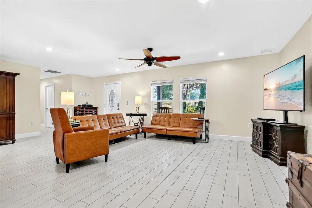 1801 W Highway 329 Citra FL 32113