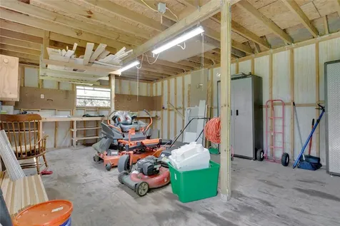 1801 W Highway 329 Citra FL 32113