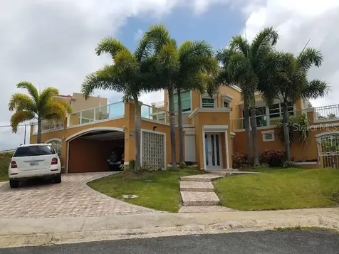 The Village At The Hill Mango Beach Corner Ceiba PR 00735