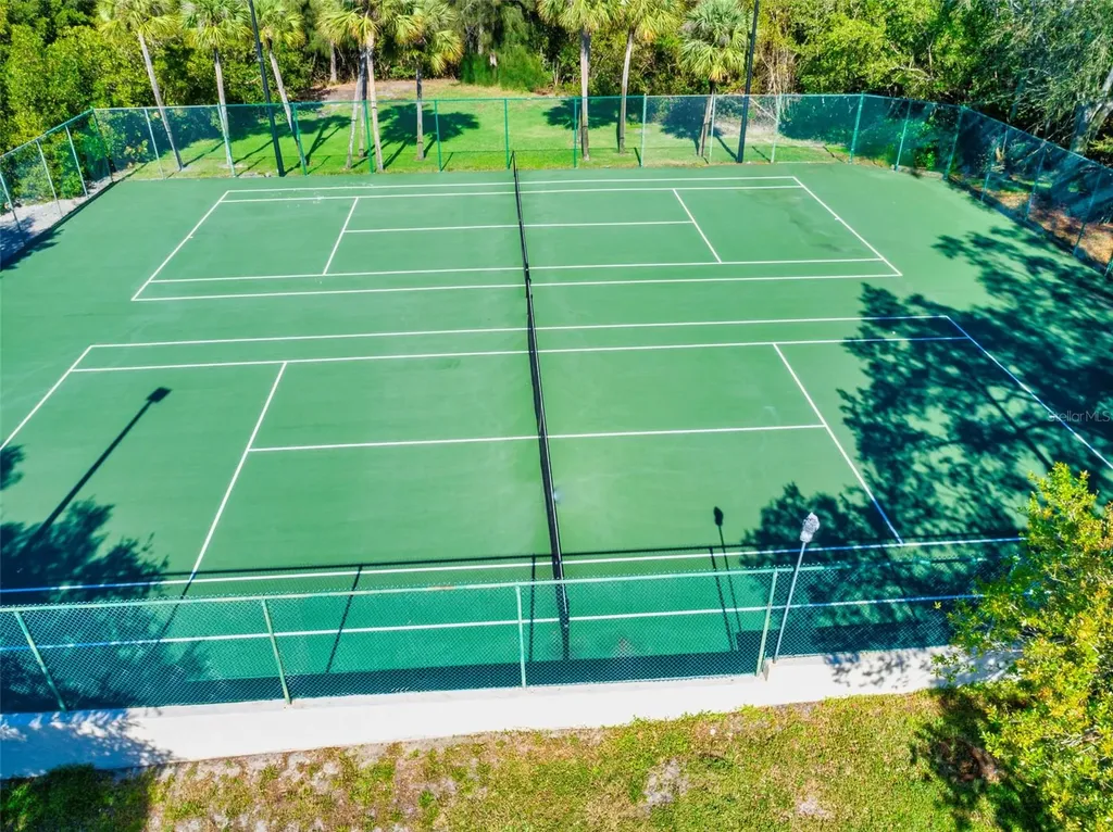 842 Amelia Court NE St Petersburg FL 33702