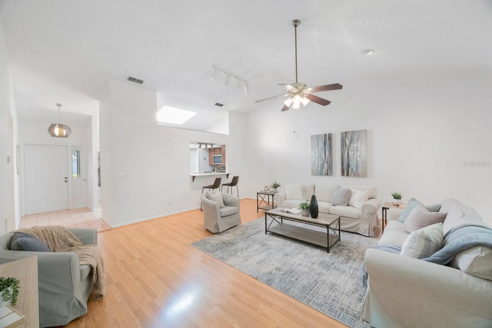 842 Amelia Court NE St Petersburg FL 33702