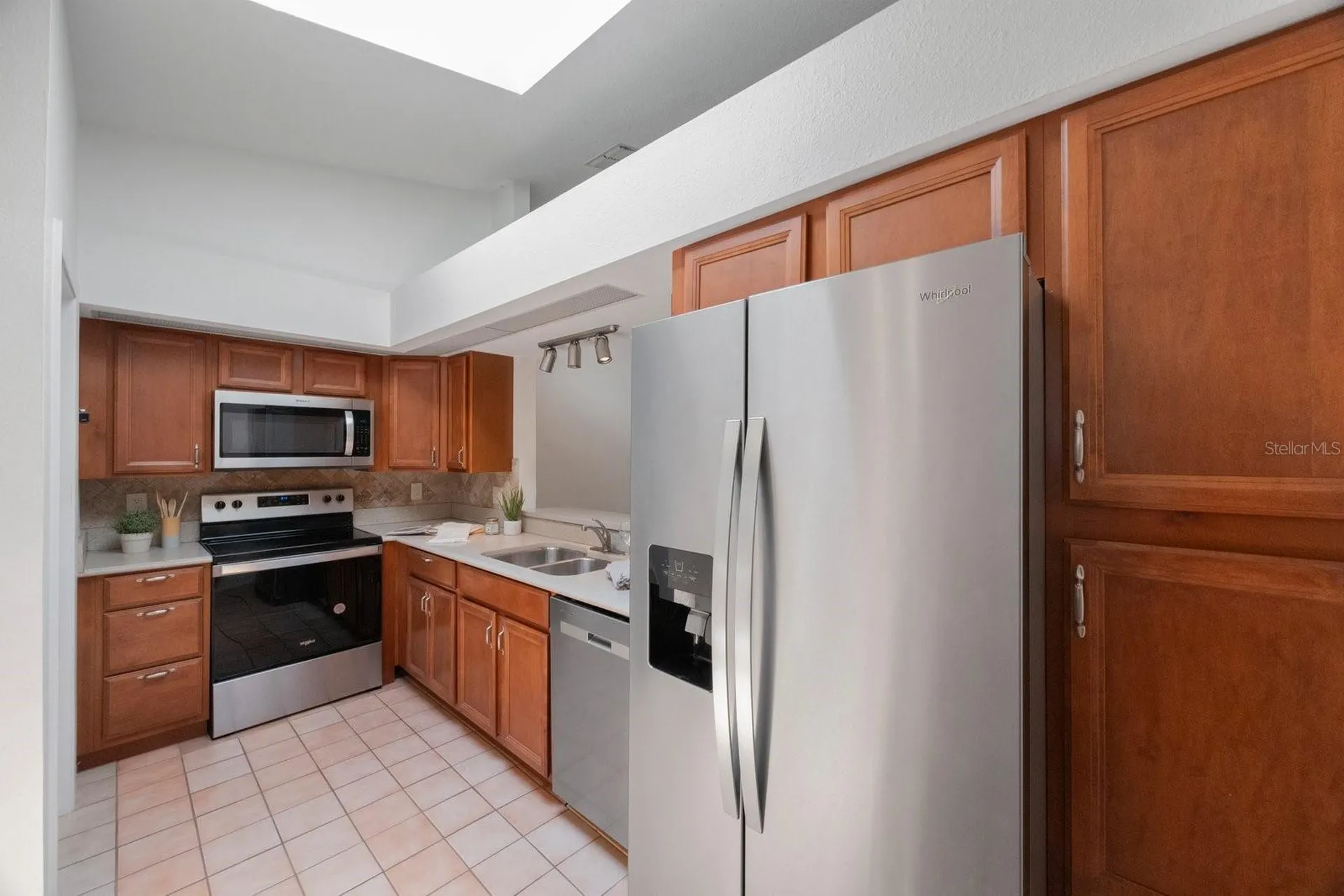 842 Amelia Court NE St Petersburg FL 33702