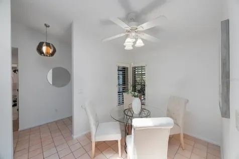 842 Amelia Court NE St Petersburg FL 33702
