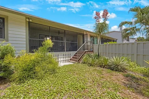 842 Amelia Court NE St Petersburg FL 33702