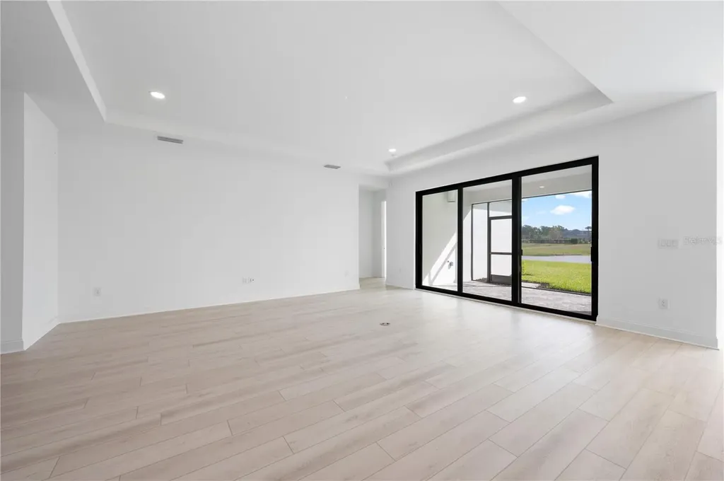 5770 Freestone Circle Apollo Beach FL 33572