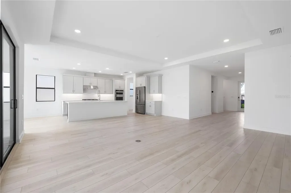 5770 Freestone Circle Apollo Beach FL 33572