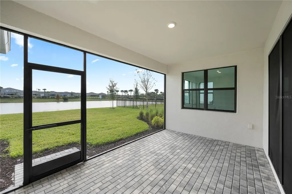 5770 Freestone Circle Apollo Beach FL 33572