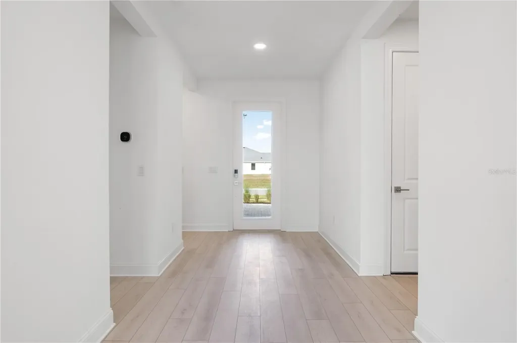 5770 Freestone Circle Apollo Beach FL 33572