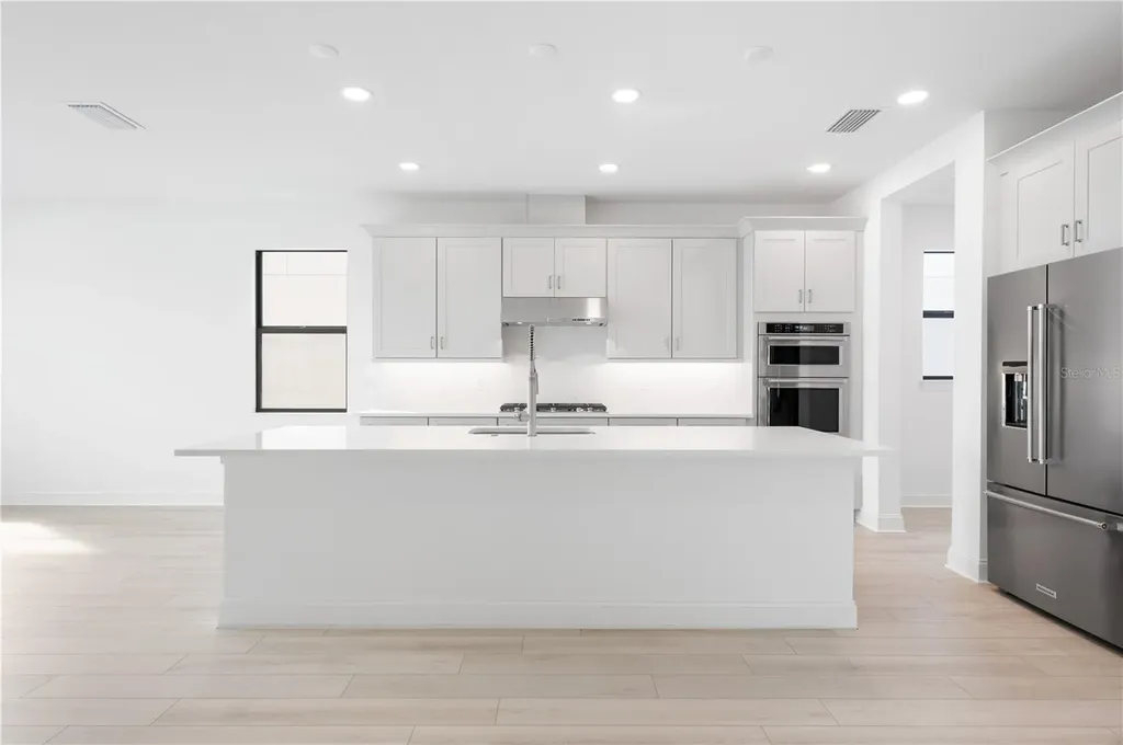 5770 Freestone Circle Apollo Beach FL 33572