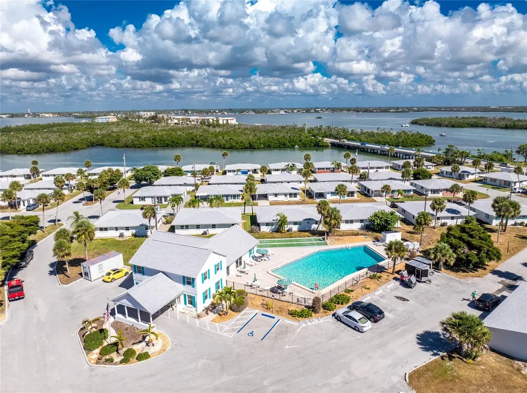 1977 Beach Road Englewood FL 34223