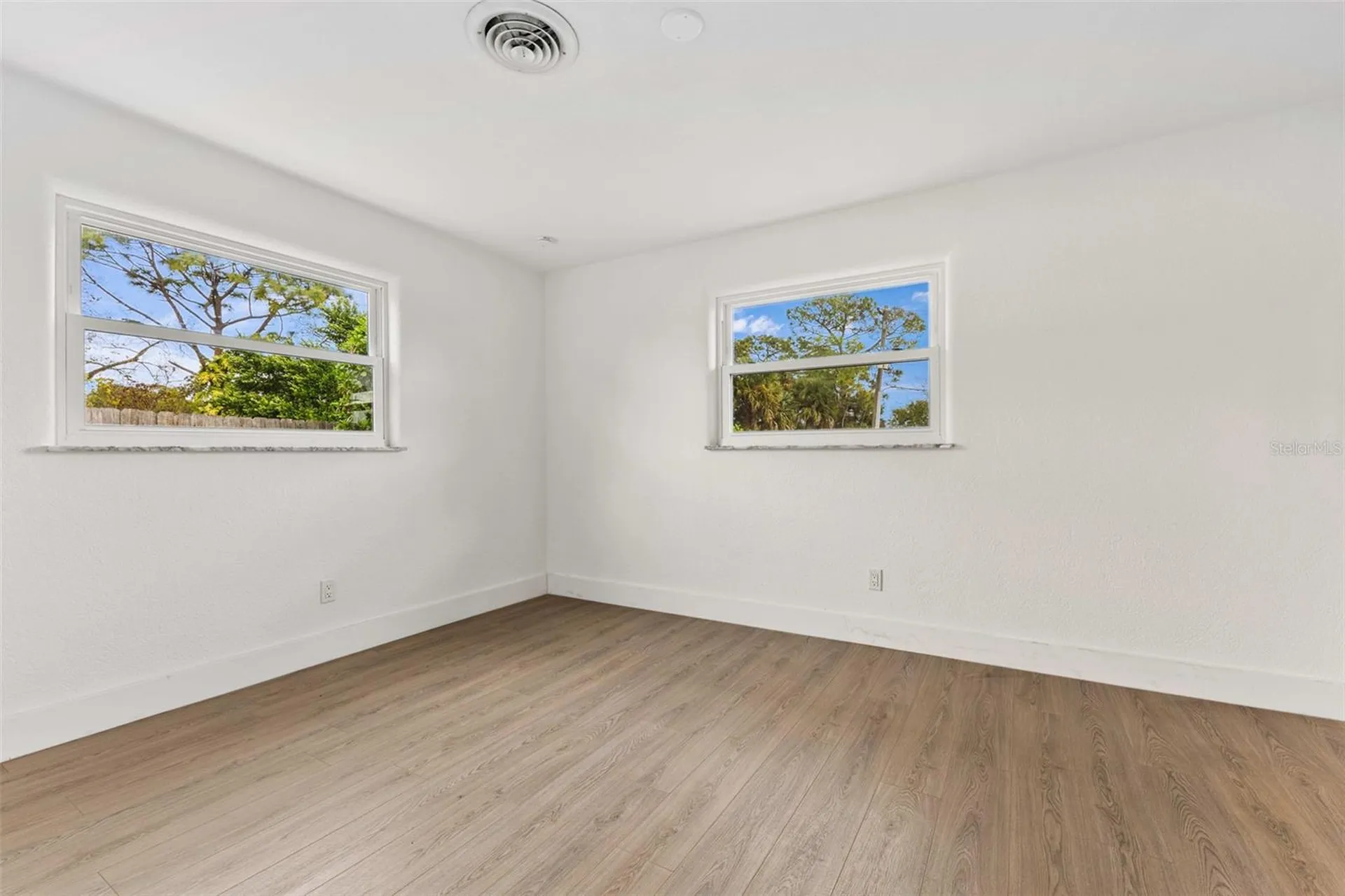 1822 Banyan Tree Drive Edgewater FL 32132