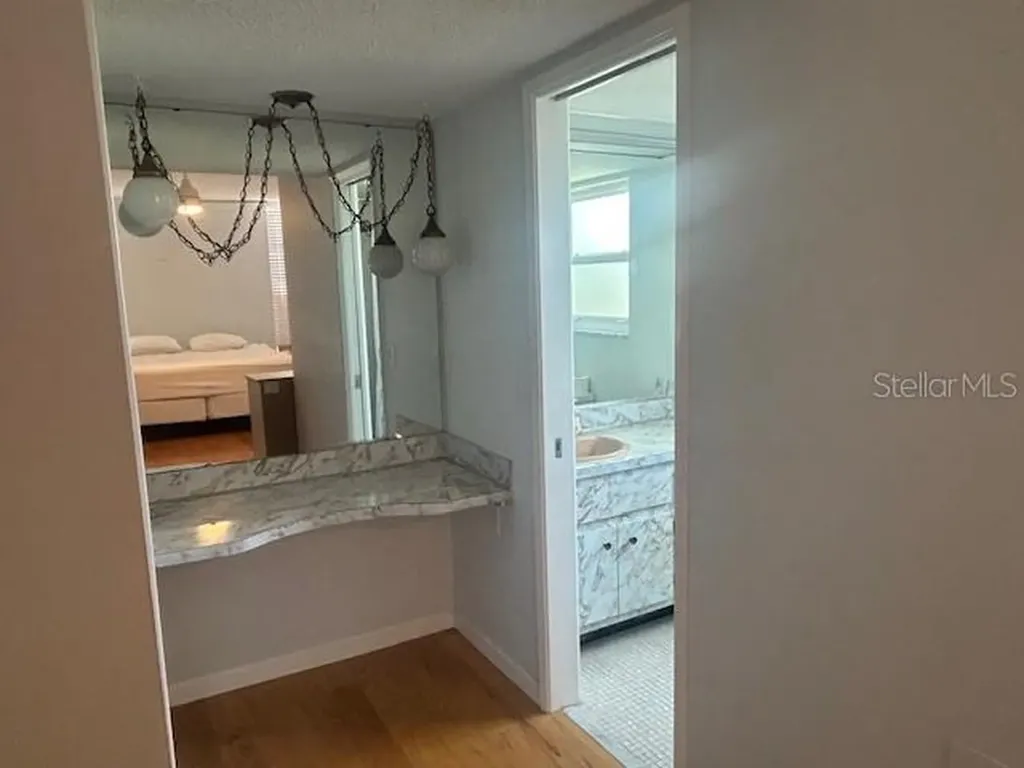 7461 W Country Club Drive N Sarasota FL 34243
