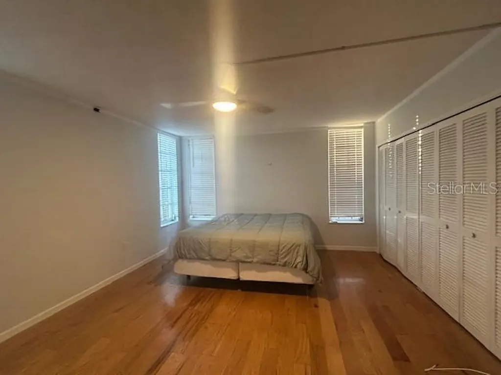 7461 W Country Club Drive N Sarasota FL 34243