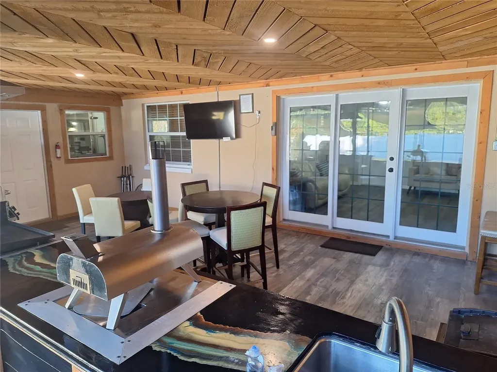 1202 S Keene Road Clearwater FL 33756